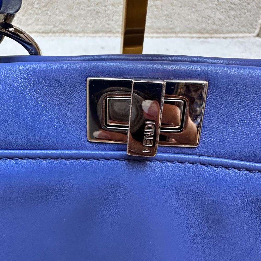 Fendi Mini Peekaboo in purple lilac - Picture 3 of 14